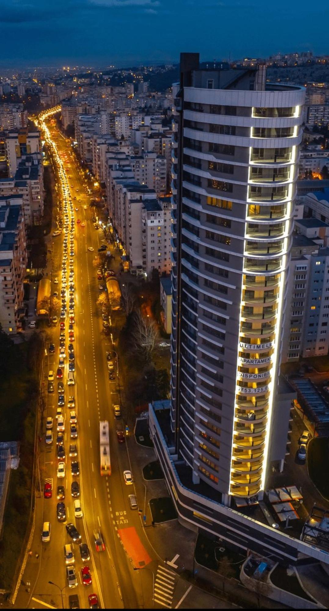 Boudoir Apartment City Tower - 15Th Floor Cluj-Napoca Buitenkant foto